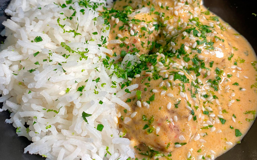 Receta de albóndigas al curry rojo, ¡deliciosas!